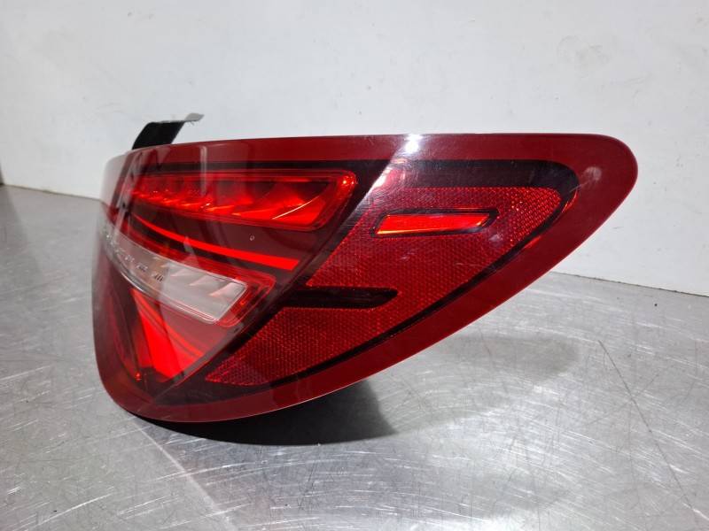 Recambio de piloto trasero derecho para mercedes-benz cla 200 d referencia OEM IAM A1179063800  