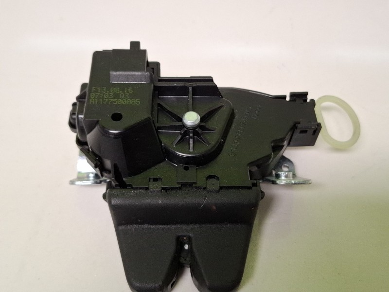 Recambio de cerradura maletero / porton para mercedes-benz cla 200 d referencia OEM IAM A1177500085  