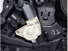 Recambio de elevalunas trasero derecho para mercedes-benz cla 200 d referencia OEM IAM    2