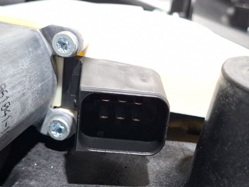 Recambio de elevalunas trasero derecho para mercedes-benz cla 200 d referencia OEM IAM   