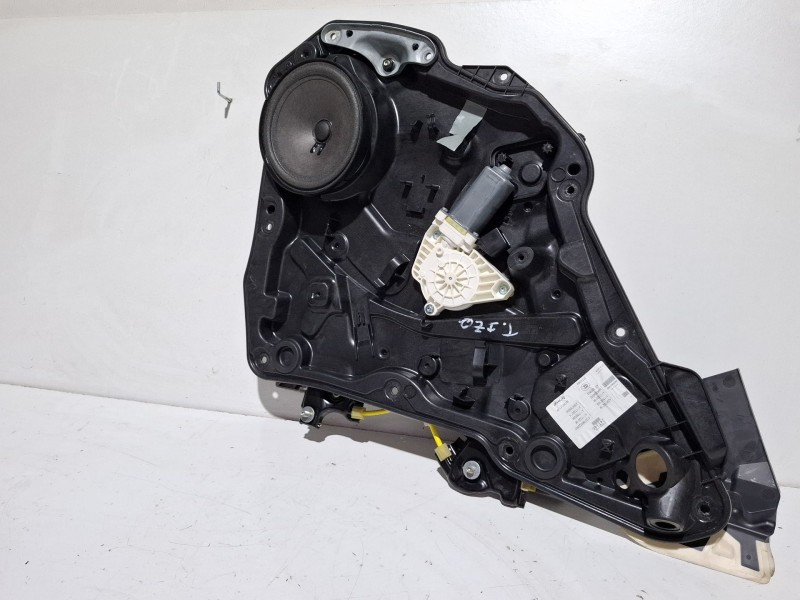 Recambio de elevalunas trasero izquierdo para mercedes-benz cla 200 d referencia OEM IAM A1175401905  