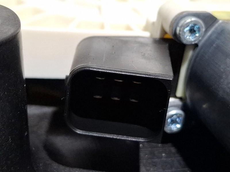 Recambio de elevalunas trasero izquierdo para mercedes-benz cla 200 d referencia OEM IAM A1175401905  