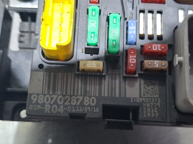 Recambio de centralita bsm para citroën c4 referencia OEM IAM 9807028780 / R04  