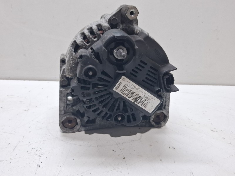 Recambio de alternador para nissan note referencia OEM IAM 8200667608A / TG11C064  