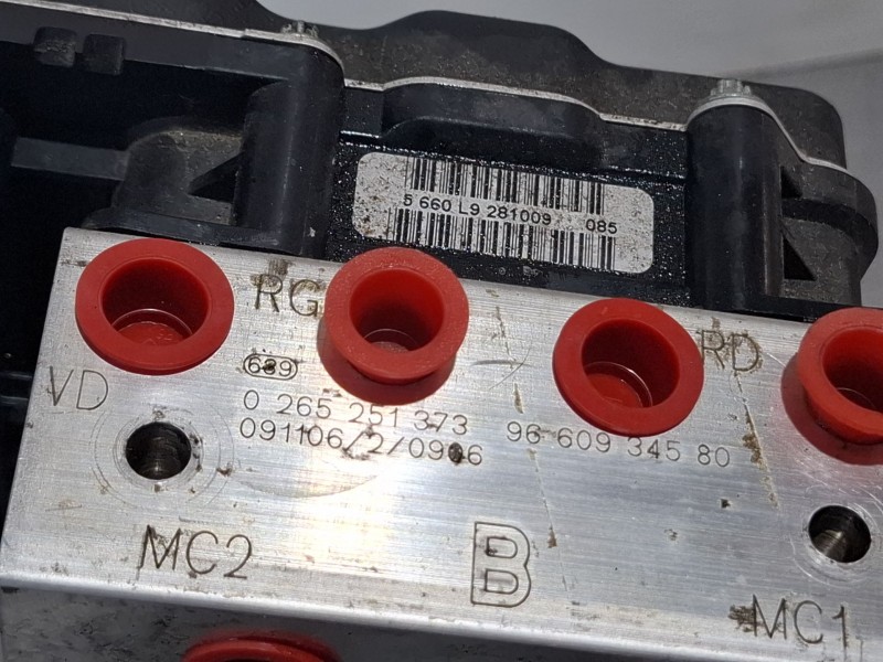 Recambio de modulo abs para citroën c4 picasso referencia OEM IAM 0265251373 / 9660934580 / 0265951525  