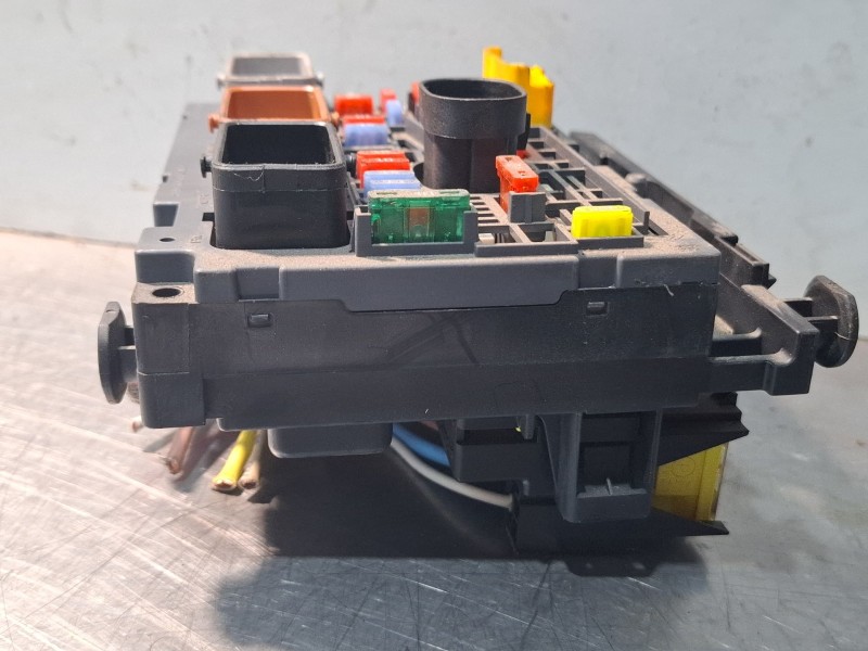 Recambio de centralita bsm para citroën c4 picasso referencia OEM IAM 9684432480 / R01  