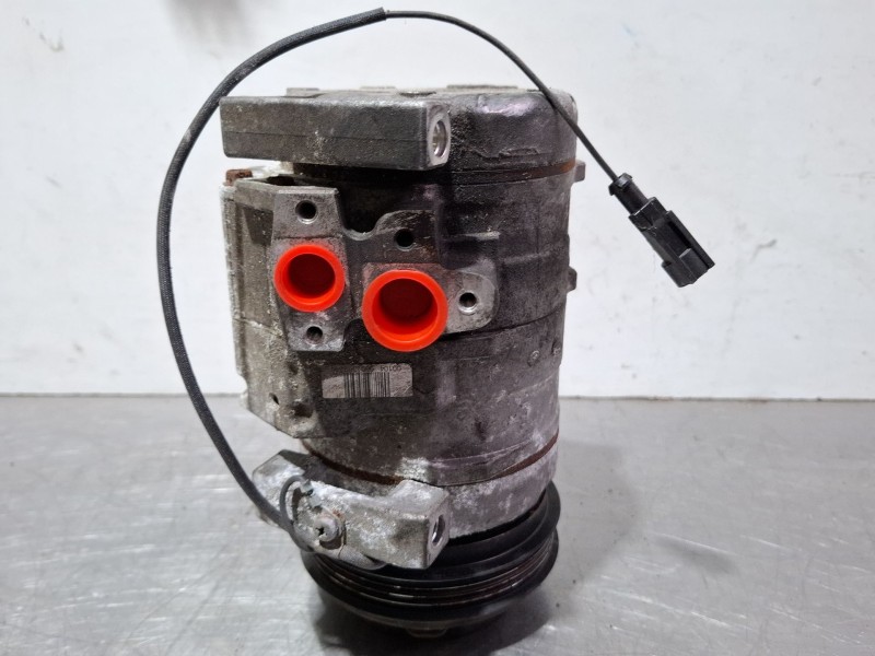 Recambio de compresor aire acondicionado para iveco 35 s18 referencia OEM IAM 2473008220  