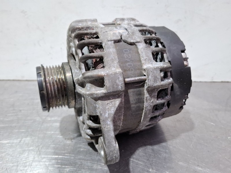 Recambio de alternador para iveco 35 s18 referencia OEM IAM 0125811136 / 5802266118  