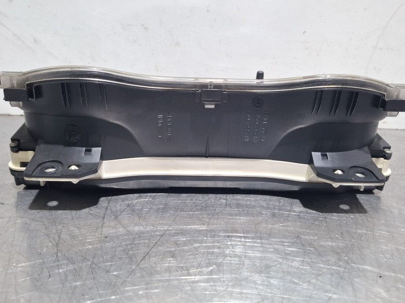Recambio de cuenta kilometros para opel corsa referencia OEM IAM P0013264273  