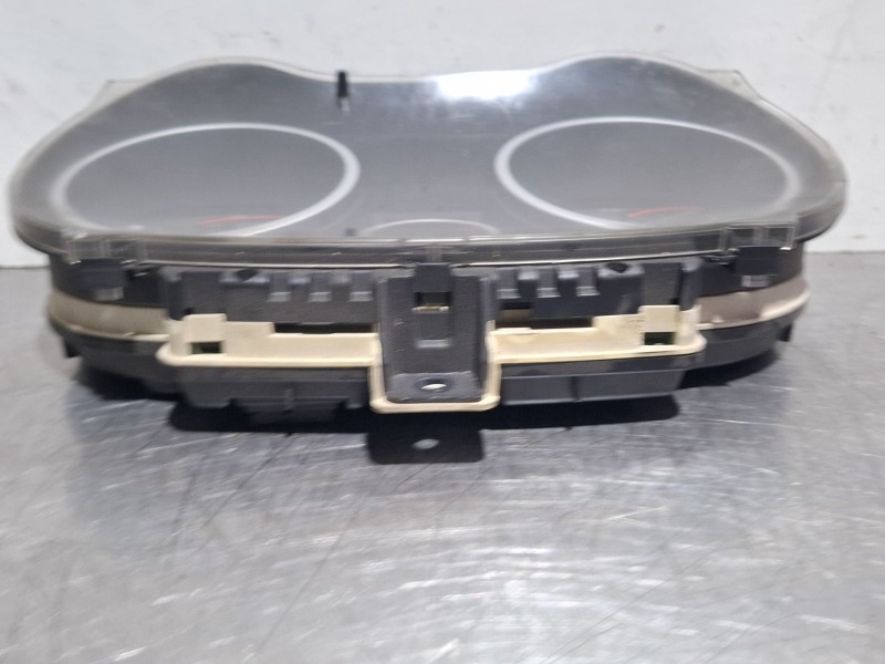 Recambio de cuenta kilometros para opel corsa referencia OEM IAM P0013264273  