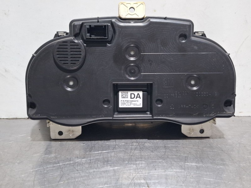 Recambio de cuenta kilometros para opel corsa referencia OEM IAM P0013264273  