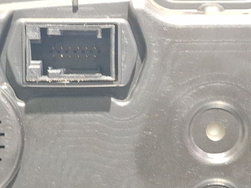 Recambio de cuenta kilometros para opel corsa referencia OEM IAM P0013264273  