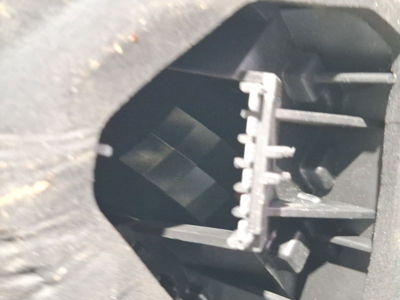 Recambio de piloto trasero derecho para opel corsa referencia OEM IAM 13188046  