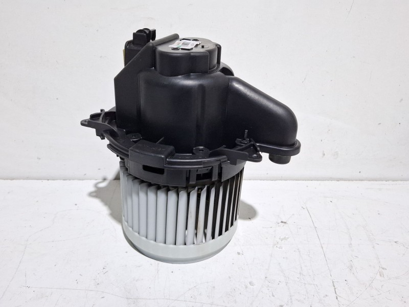 Recambio de ventilador calefaccion para dacia lodgy (js_) 1.5 blue dci 115 (jsjt) referencia OEM IAM 5P3730100  
