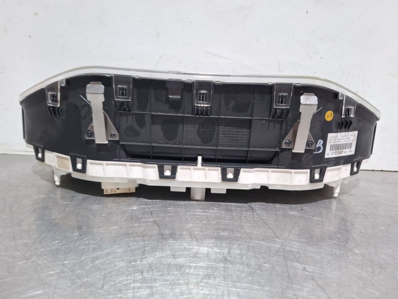 Recambio de cuenta kilometros para peugeot 208 referencia OEM IAM 9801904580h  