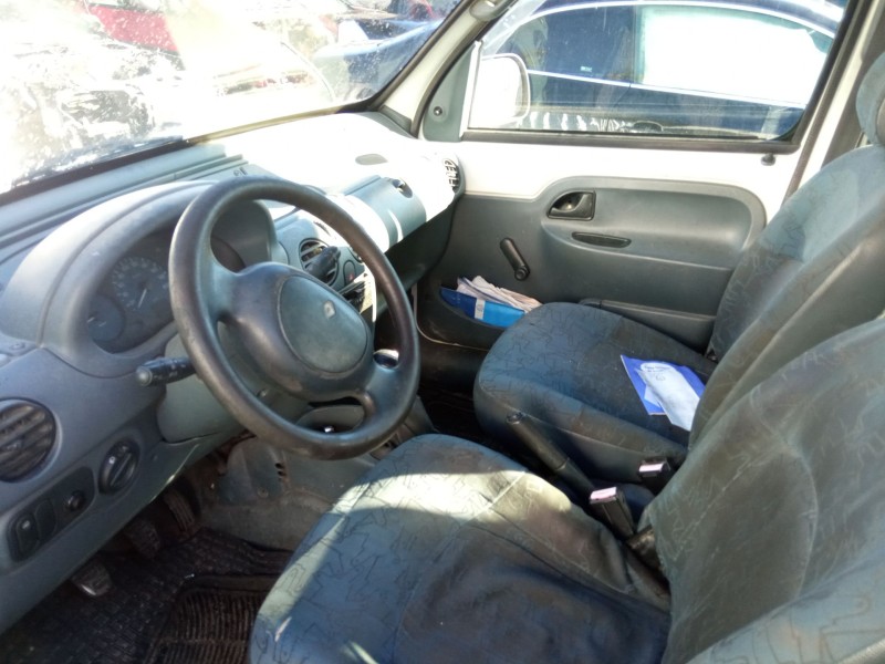 renault kangoo del año 2001