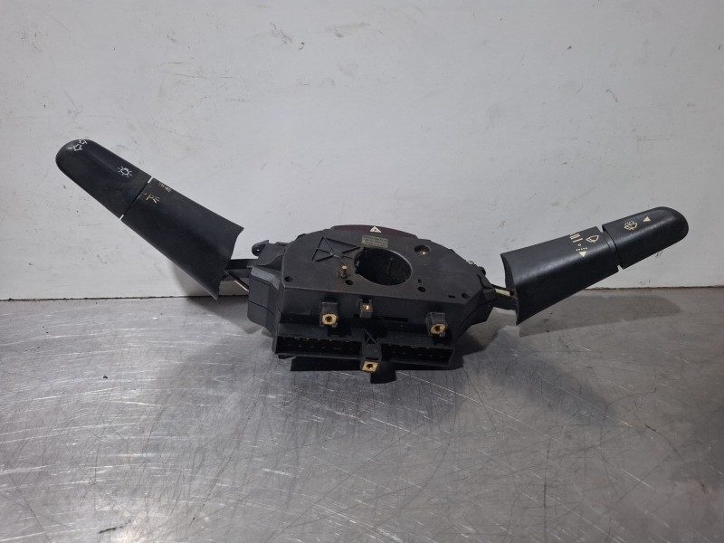 Recambio de mando multifuncion para volkswagen lt35 referencia OEM IAM 01403021 / 0005407445  