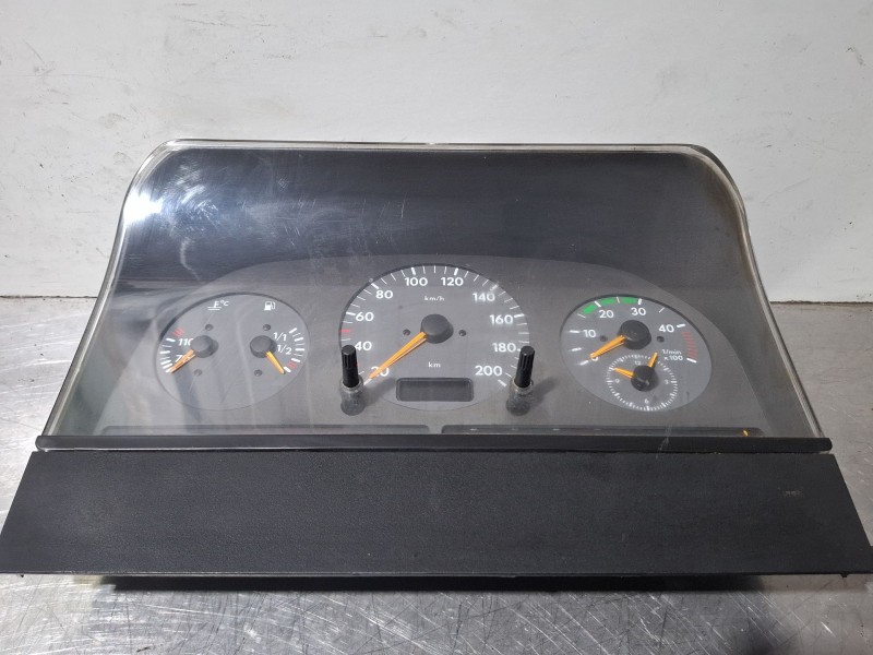 Recambio de cuenta kilometros para volkswagen lt35 referencia OEM IAM 200919860F  