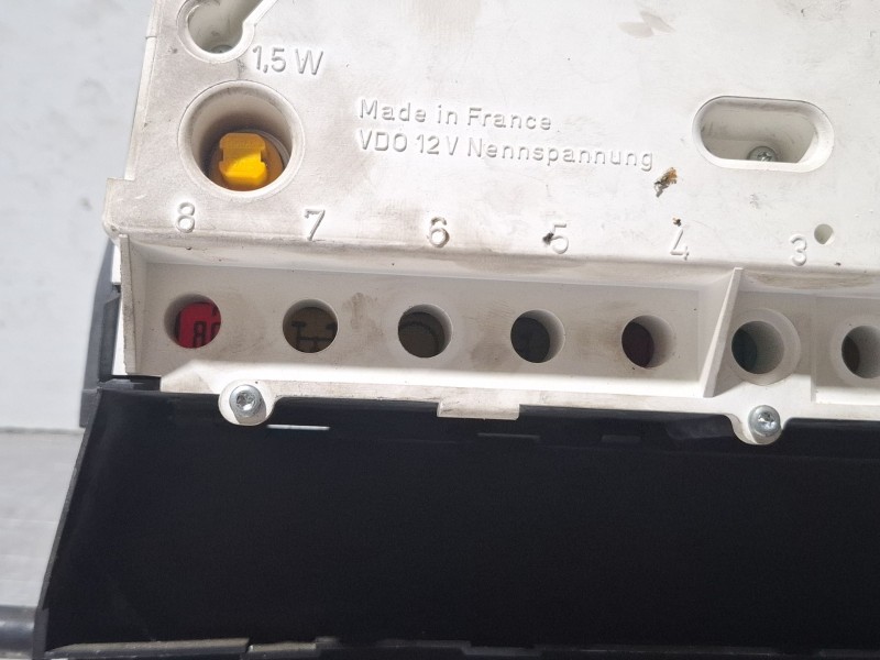 Recambio de cuenta kilometros para volkswagen lt35 referencia OEM IAM 200919860F  