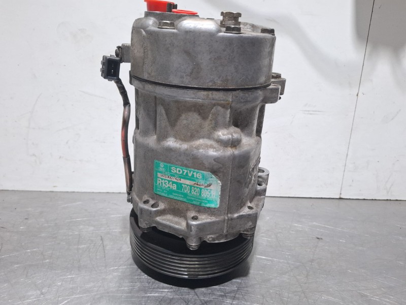 Recambio de compresor aire acondicionado para volkswagen lt35 referencia OEM IAM 7D0820805H / SD7V16  