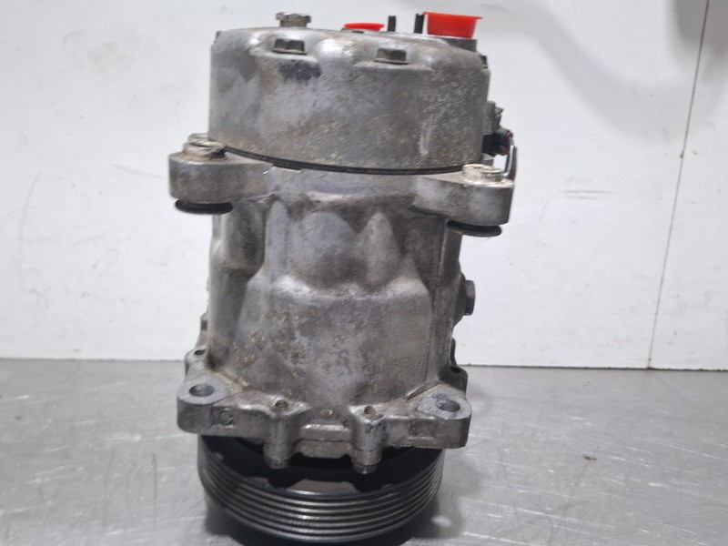Recambio de compresor aire acondicionado para volkswagen lt35 referencia OEM IAM 7D0820805H / SD7V16  