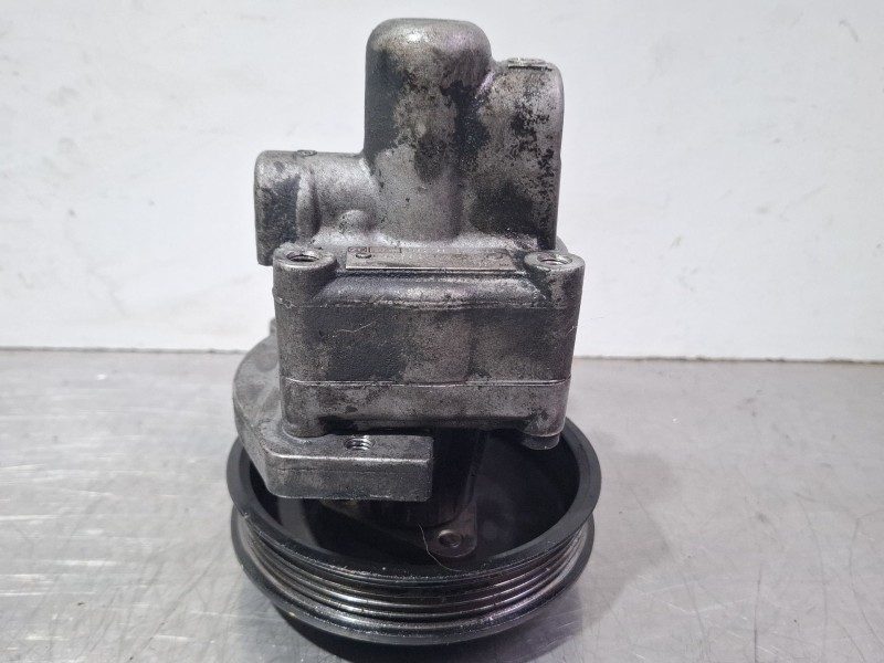 Recambio de bomba direccion asistida para bmw 318 referencia OEM IAM 7682955102  