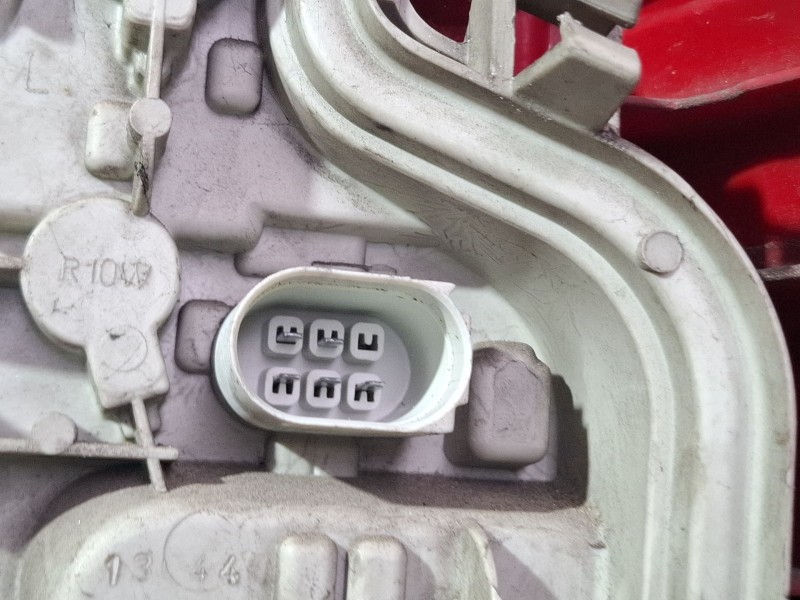 Recambio de piloto trasero izquierdo para audi a3 referencia OEM IAM 8p0945095024s  