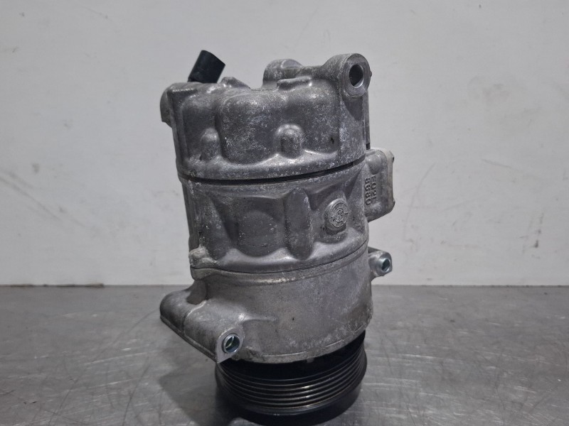 Recambio de compresor aire acondicionado para seat leon 1.9 referencia OEM IAM 1K0820803S  