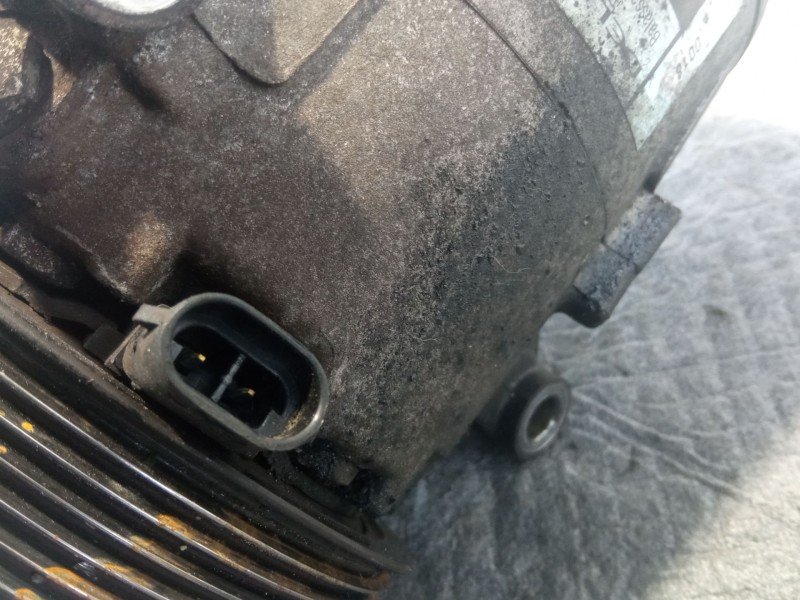 Recambio de compresor aire acondicionado para renault megane referencia OEM IAM 8200309193  