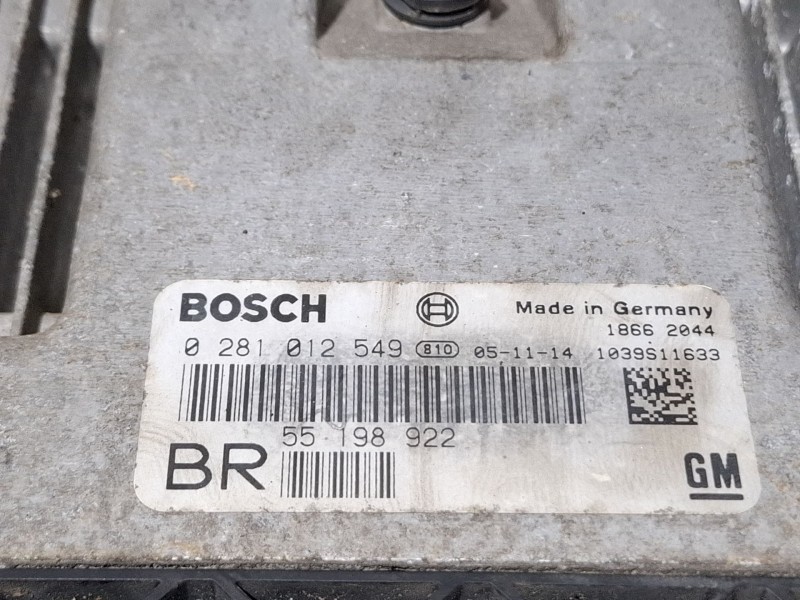 Recambio de centralita motor para opel zafira referencia OEM IAM 0281012549 / 22198922  