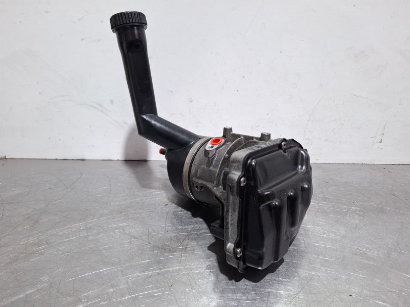 Recambio de bomba direccion asistida para citroën c4 referencia OEM IAM 9674055680 / A0021534  