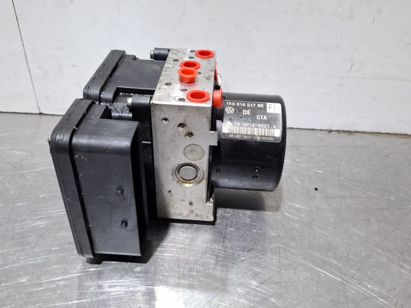 Recambio de modulo abs para volkswagen golf referencia OEM IAM 1K0907379AE / 1K0614517BE  