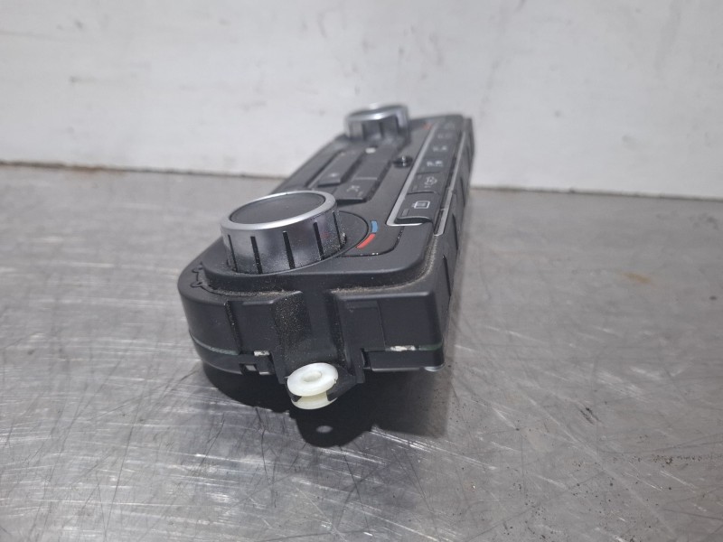 Recambio de mando climatizador para volkswagen golf referencia OEM IAM 5K0907044AJ / 5HB009746-20  