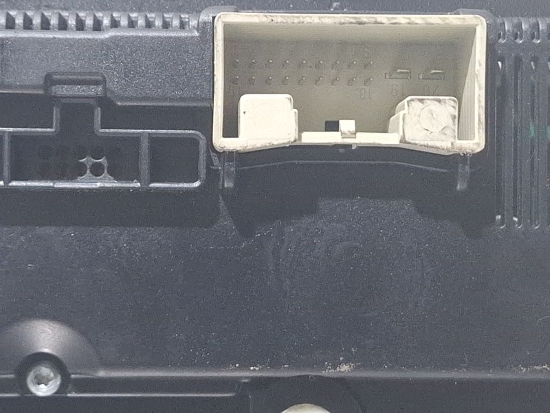 Recambio de mando climatizador para volkswagen golf referencia OEM IAM 5K0907044AJ / 5HB009746-20  