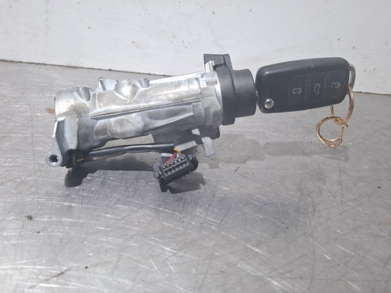 Recambio de llave de contacto para volkswagen golf referencia OEM IAM 1K0905851B / 1K0905865A  