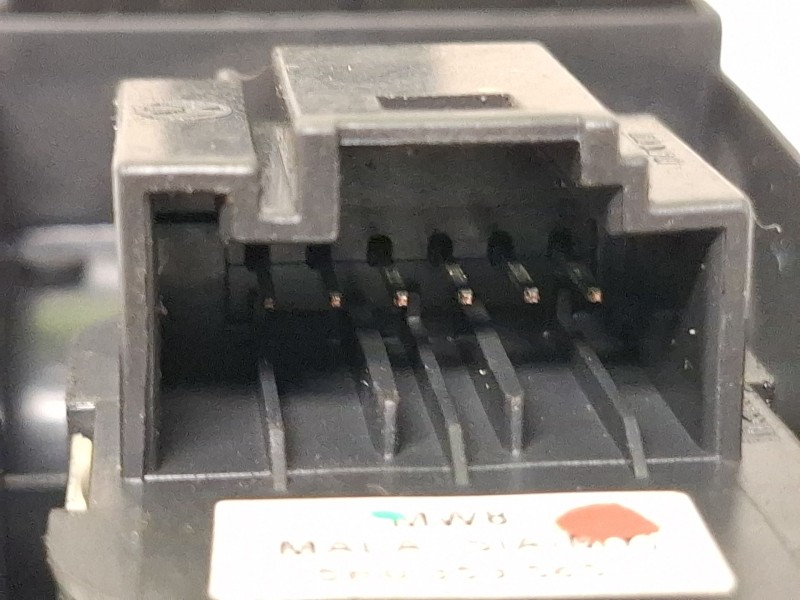 Recambio de mando elevalunas delantero izquierdo para volkswagen golf referencia OEM IAM 5K0959565 / 5K0867255A  