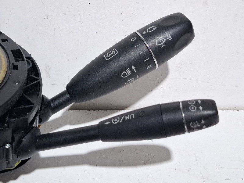 Recambio de mando multifuncion para mercedes-benz c220cdi w204 referencia OEM IAM A2045407401  