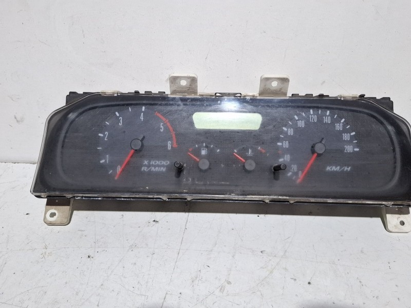 Recambio de cuenta kilometros para nissan terrano ii (r20) 2.7 tdi 4wd referencia OEM IAM 2X802  