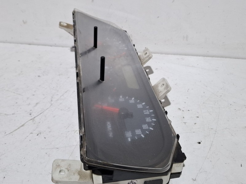 Recambio de cuenta kilometros para nissan terrano ii (r20) 2.7 tdi 4wd referencia OEM IAM 2X802  