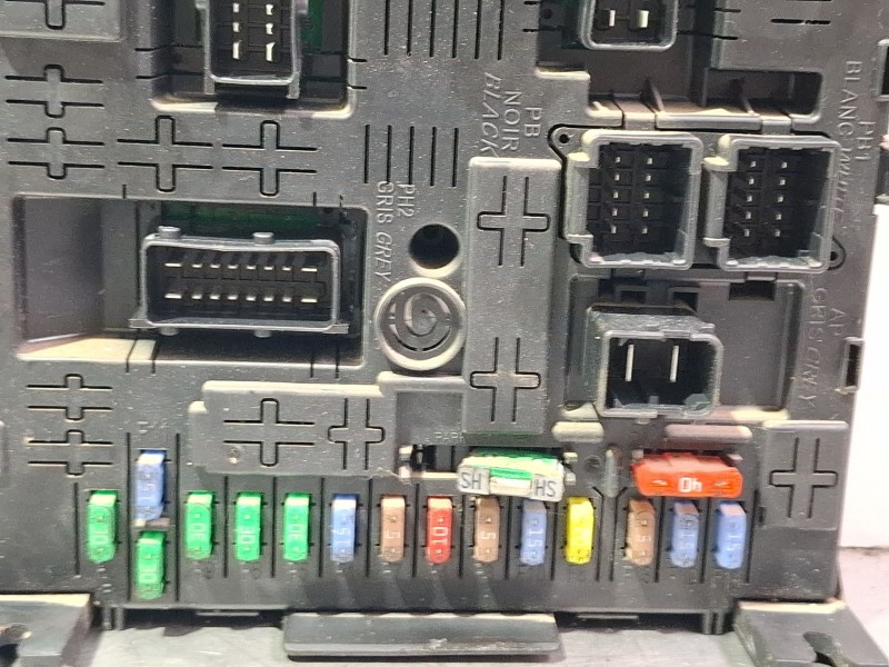 Recambio de centralita bsi para citroën c4 referencia OEM IAM 966405918002  