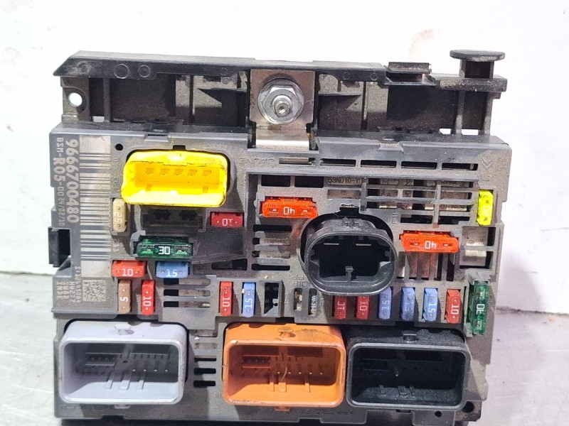 Recambio de centralita bsm para citroën c4 referencia OEM IAM 9666700480  