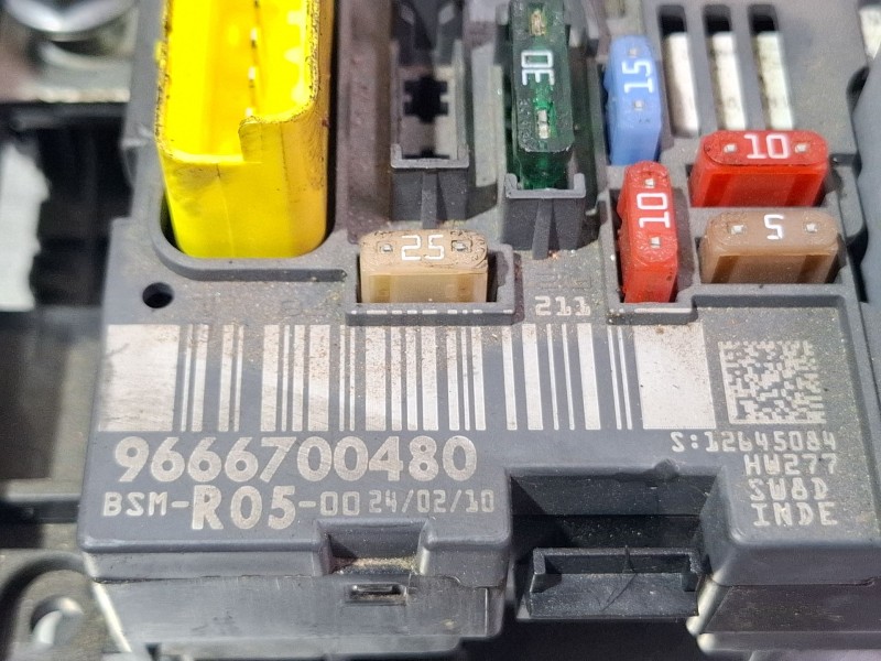 Recambio de centralita bsm para citroën c4 referencia OEM IAM 9666700480  