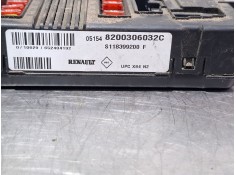 Recambio de caja reles / fusibles para renault megane scenic d referencia OEM IAM 8200306032C / S118399200F   2