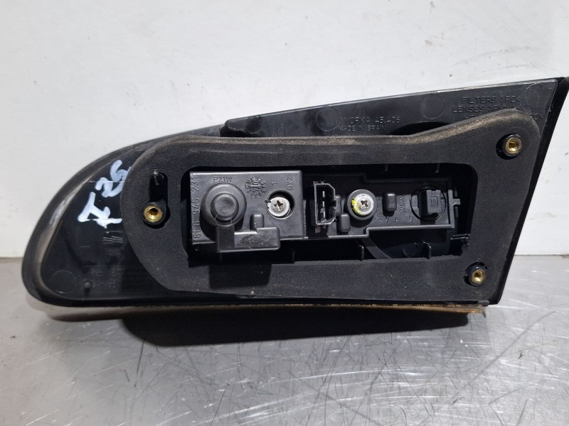 Recambio de piloto porton trasero izquierdo para seat ibiza referencia OEM IAM   