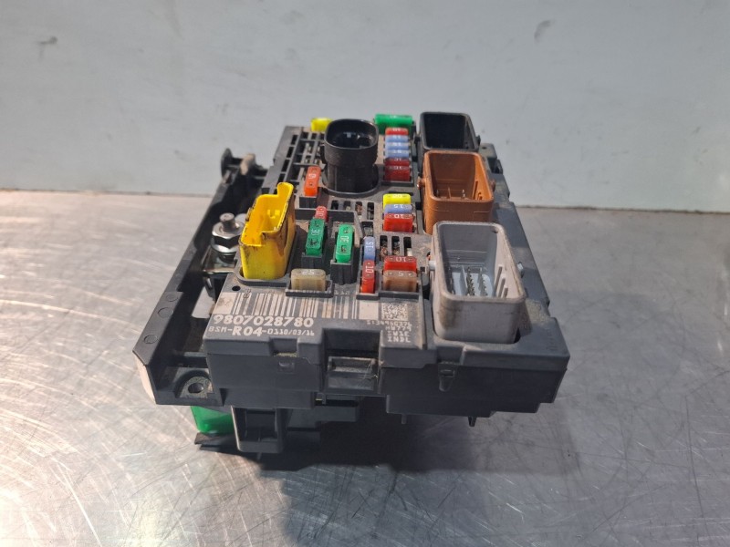 Recambio de centralita bsm para citroën berlingo referencia OEM IAM 9807028780  