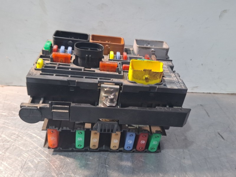 Recambio de centralita bsm para citroën berlingo referencia OEM IAM 9807028780  