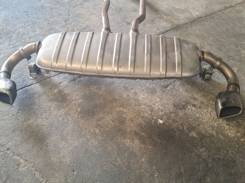 Recambio de tubo escape trasero para porsche cayenne (9pa) 3.6 referencia OEM IAM 7L5253211  