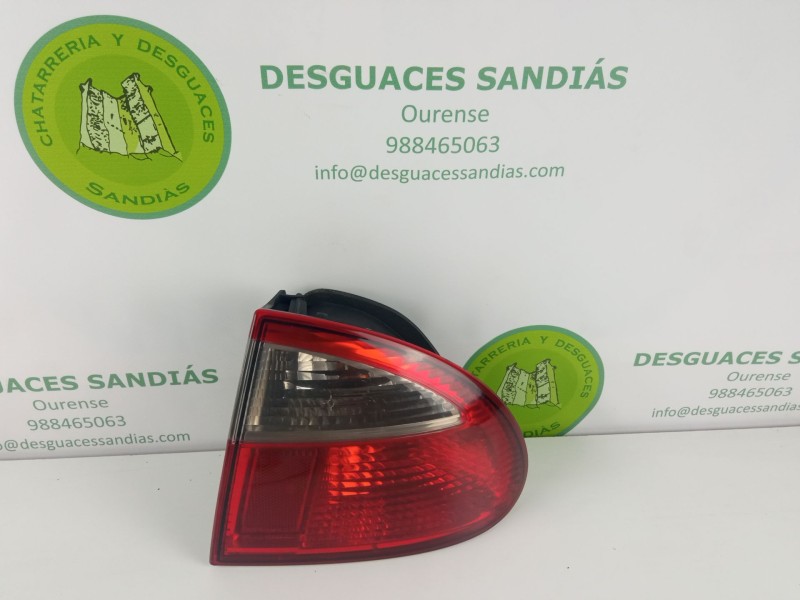 Recambio de piloto trasero derecho carroceria para seat león referencia OEM IAM   