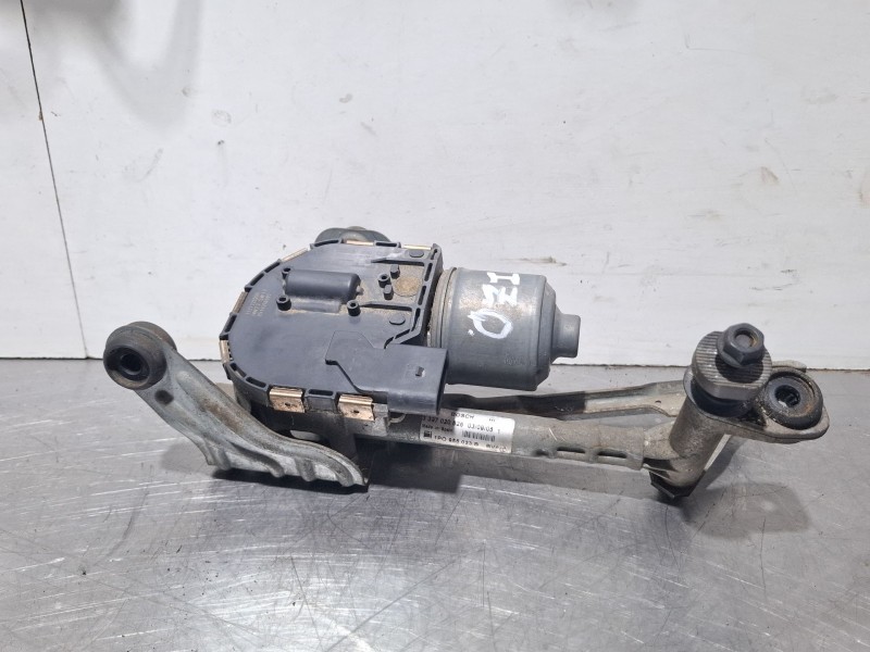 Recambio de motor limpia delantero para seat leon referencia OEM IAM 1PO955023B / 0390241949 / 1P0955119A / 3397020826  