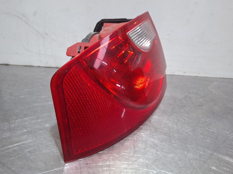 Recambio de piloto trasero izquierdo para seat exeo st referencia OEM IAM 3R5945095C / 89320211  